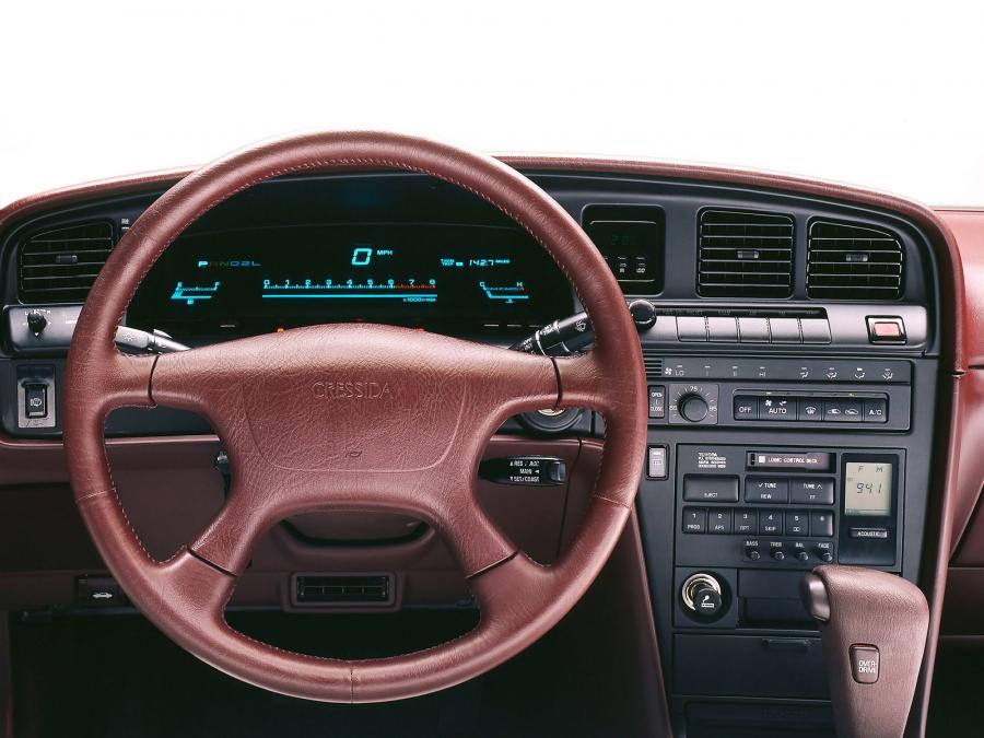  Toyota Cressida 1988 года  (фото 10 из 15)